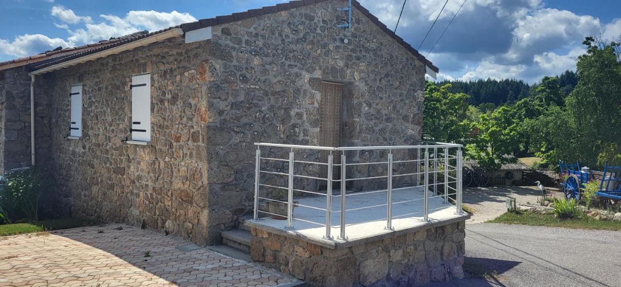 Maisonnette En Pierre Renovee Lamastre Exterior foto