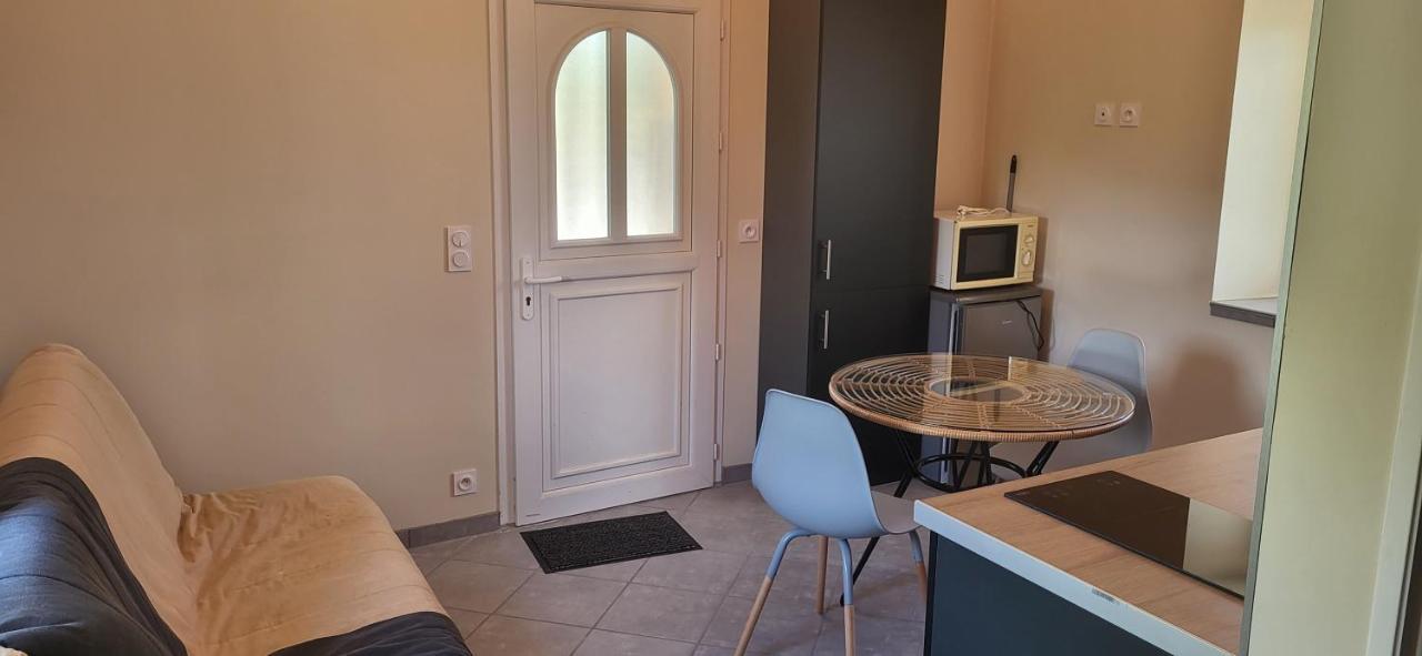 Maisonnette En Pierre Renovee Lamastre Exterior foto